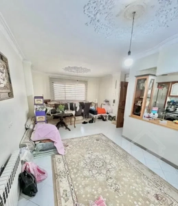 ۸۵ متر ۲ خواب کم واحد پارکینگ انباری بالکن صادقیه