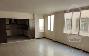 اپارتمان 100 متری اختر شرقی بر 15متر