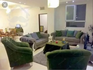 اپارتمان ۱۳۵ متری درسعادت اباد 