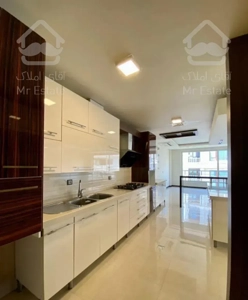 آپارتمان ۱۲۰متری تک واحدی