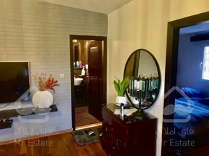 ۴۲ متری شمال جردن(۸۵ متر تراس اختصاصی)