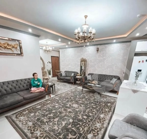 ۸۰متر/فول امکانات/شمال ستارخان/سالن پرده خور