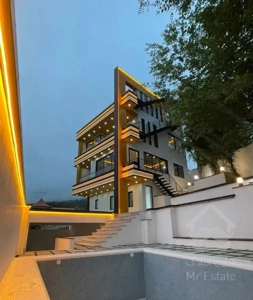 تریبلکس مدرن ییلاقی ۳۰۰ متری هوشمند استخردار