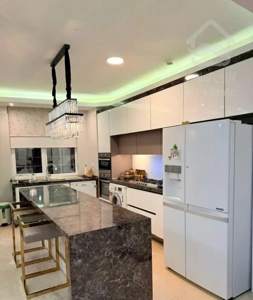 کامرانیه شمالی ۱۳۵متر۲خواب یکخواب مستر