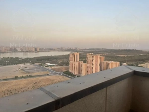 138متر برج صدف دریاچه