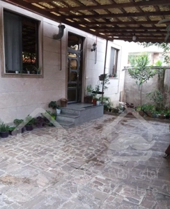 ویلا در داخل شهر فومن  تمیز ومرتب