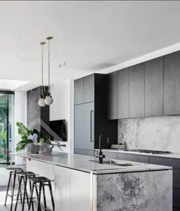 ۱۱۳ متری ۳ خوابه / کلید نخورده / ۲پارکینگ‌سندی