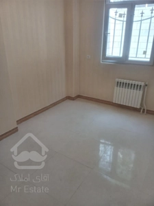 ۹۹ متر + ۳۰ متر حیاط خلوت . قرارداد ۲ ساله