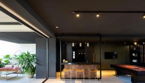 400متر 4 مستر ** تجربه زندگی درکلاس جهانی**