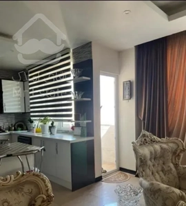 ۱۱۱ متر * ۲ خوابه * روبه افتاب * شهران جنوبی