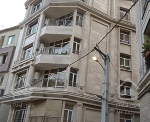 آپارتمان دوخوابه، دربند