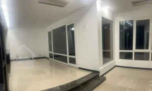 ۱۸۰ متر اپارتمان کلید نخورده پرواز