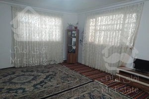 منزل طبقه اول پر نور دلباز