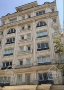 137 متر نیاوران تراس چیدمان