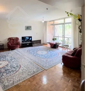 ١٣٠ متر نیاوران مرجان/٣ پارکینگ/غرق نور/