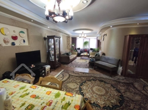 ۸۳متر چهارباغ شرقی کم واحدی