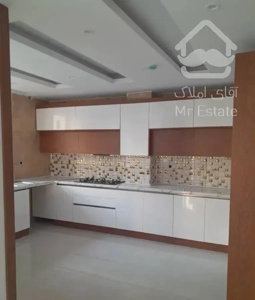 آپارتمان 100 متری، نوساز