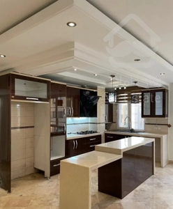 آپارتمان دو خوابه و دو نبش در بهترین طبقه