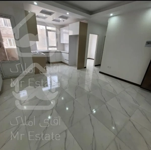 ۶۳متر فول امکانات افتاب‌گیر