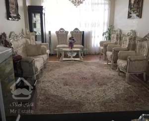 ۸۸متر فول شمال فلکه اول صادقیه