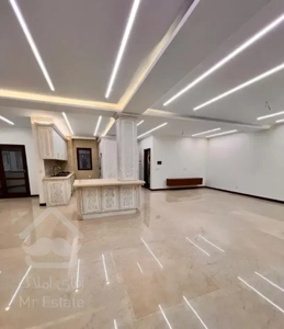 ۱۴۰ متری اکازیون تاپ لوکیشن