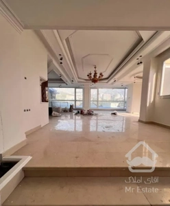 آپارتمان۲۲۰متر۳خواب درکه با۷۰مترتراس