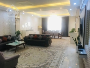 فروش اپارتمان ۱۱۴ متری دریاچه چیتگر