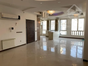 فروش واحد نور مستقیم رو به افتاب سالن پرده خور رو به کوچه