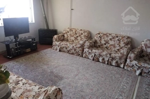 فروش آپارتمان 90 متری دو خوابه طبقه 2 راه جدا