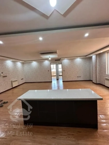 ۸۲متر۲خواب نور مستقیم تاپ لوکیشن