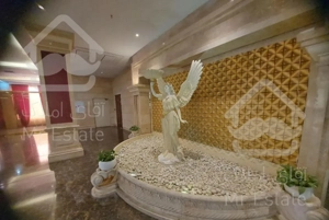 ۸۳ متر / ۱ خواب/ برج شاهنشین کن/ سرمایه گذاری