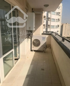 ۱۳۲متر۳خواب نوسازوتمیزوآفتابگیر/دریاچه/چیتگر