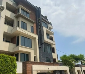 واحد ۱۳۰ متر فول مشاعات آبی