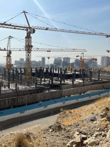 ۱۱۰ متر برج خلبانان هما پارسه چیتگر