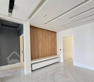 نیاوران ۱۱۰ متر ۲ خوابه مدرن / بدون مشرف