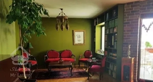 ۸۰ متر همکف.پارکینگ اختصاصی.موقعیت مناسب.کم واحد