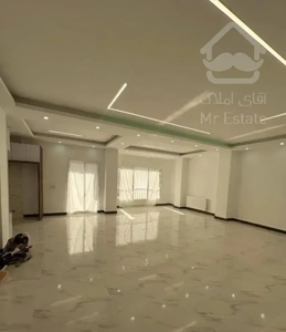 آپارتمان ۱۳۰متر باسندتکبرگ تکواحدی پارکینگ آسانسور