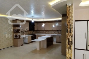 سه طبقه رباط سوم جنب مترو مطهری