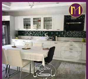 لوکیشن هروی /۱۴۰متر / ۲پارکینگ