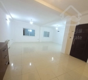 آپارتمان ۱۰۰ متری ۳طبقه تک واحدی کلاکسر