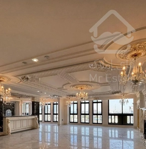 ۱۵۵متری/واحدجلو/پلان مربع/حیاطدار/کاسبی