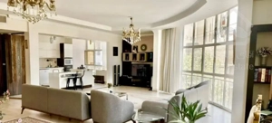 آپارتمان ۱۳۰متری هفت تیر (حافظ)