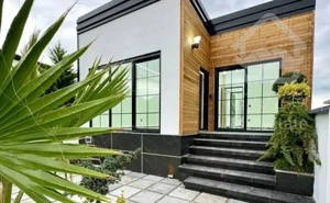 فلت نماشیشه ۲۲۲متری/خوش ساخت ارزنده دیدجنگل