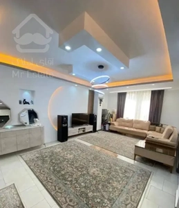 ۶۳ متر آکواریوم نور/ خوش نقشه/ متریال برند