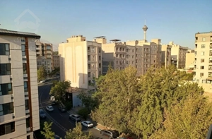 شرق مرزداران(سپهر ) ۱۱۰متر دو خوابه/ بدون مالک