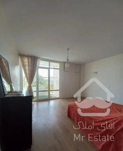 گاندی - ۱۵۳ متر (امکان سکونت چند ساله )