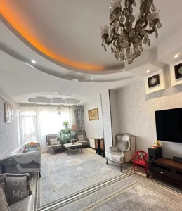 ۱۰۰ متر . طبقه ۴ . جنوبی افتاب