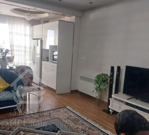 ۹۰ متر/۲خوابه /با همه امکانات /نور و نقشه بی نظیر