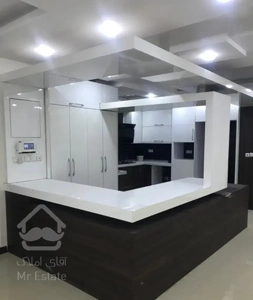 آپارتمان غربی ۱۵۰ متر