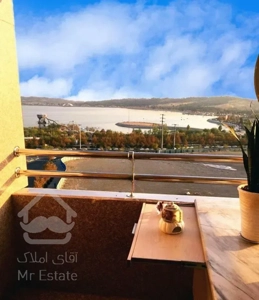دریاچه روبرو، آرامش توی خونه/۱۲۶ متری دریاچه چیتگر